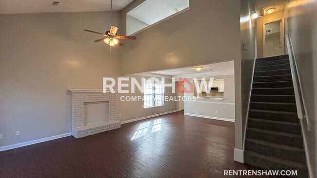 Photo - 5825 Plum Valley Dr