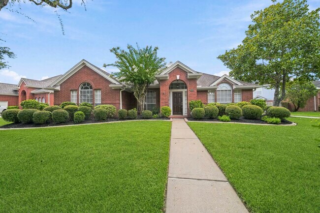 Building Photo - 1735 Berkoff Dr