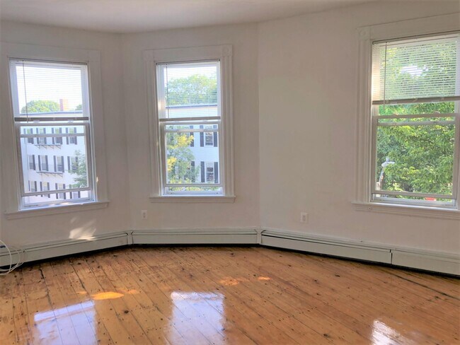 Photo - 56 Portsmouth St Unit 3