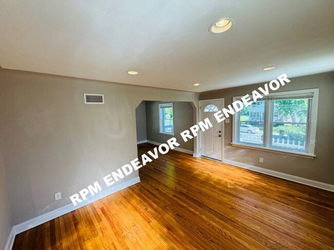 Photo - Modern Charm in University City: Your Ideal Rental Awaits!