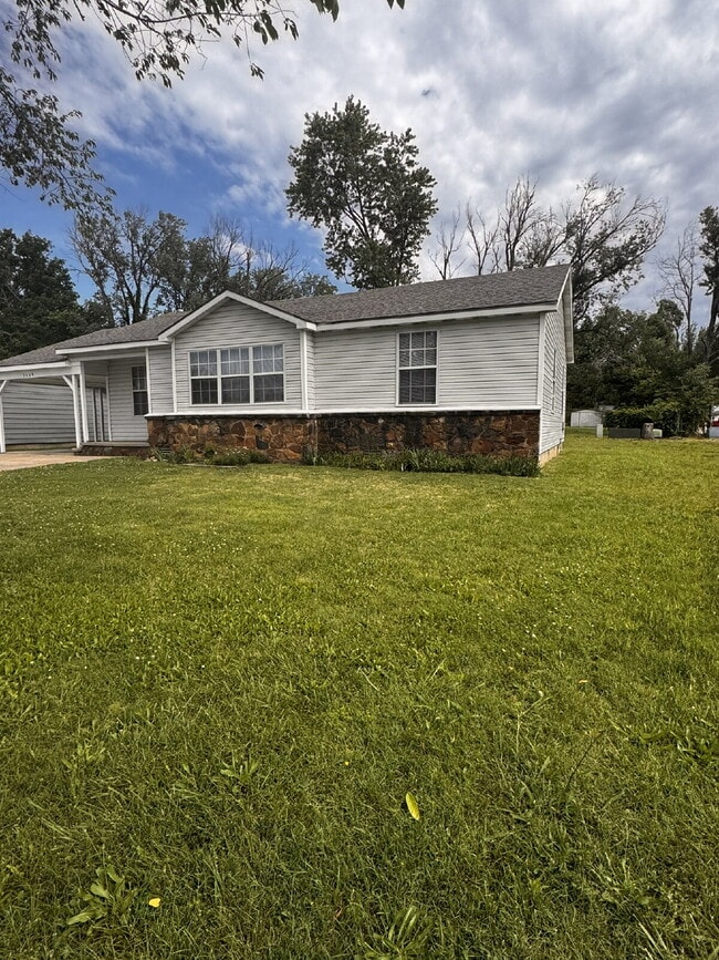 Photo - 3009 W Olive St