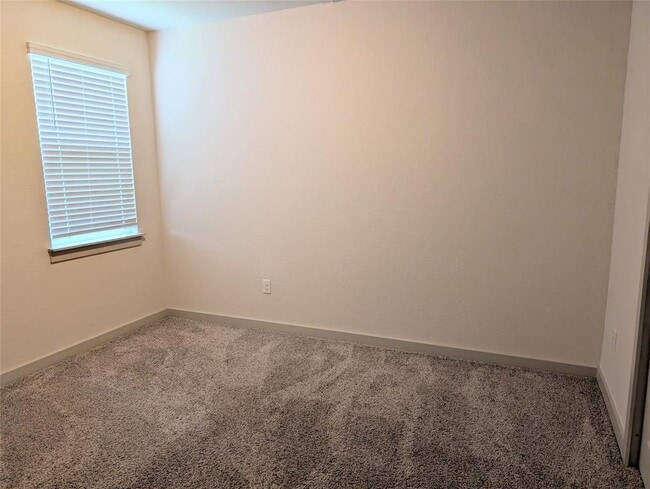 Photo - 3704 Beechmont Dr.