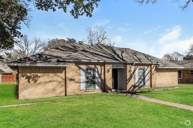 Building Photo - 621 Granada Dr Rental