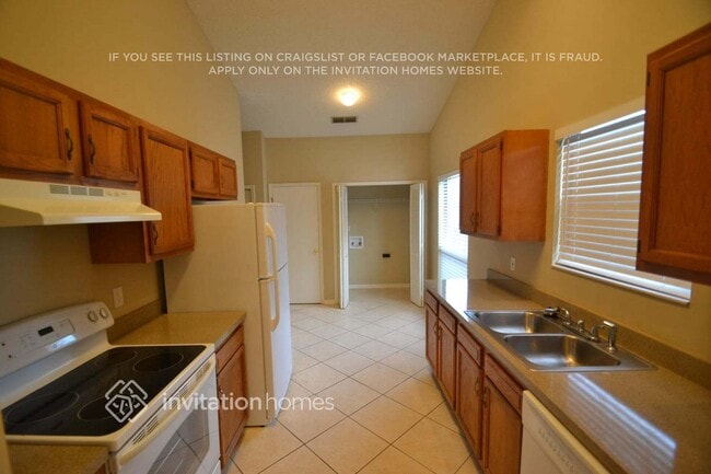 Photo - 3862 English Colony Dr N