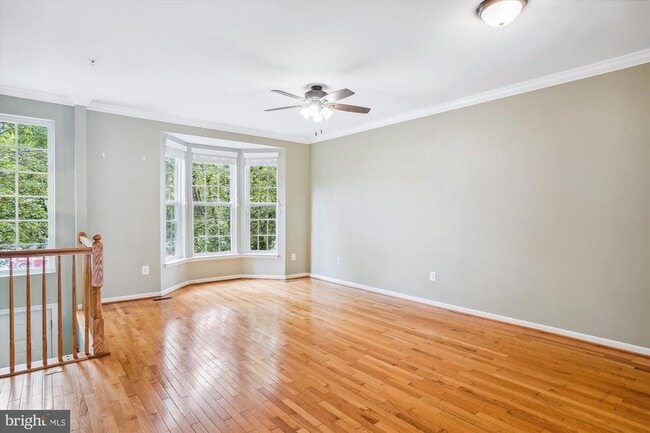 Photo - 152 Fieldstone Ct