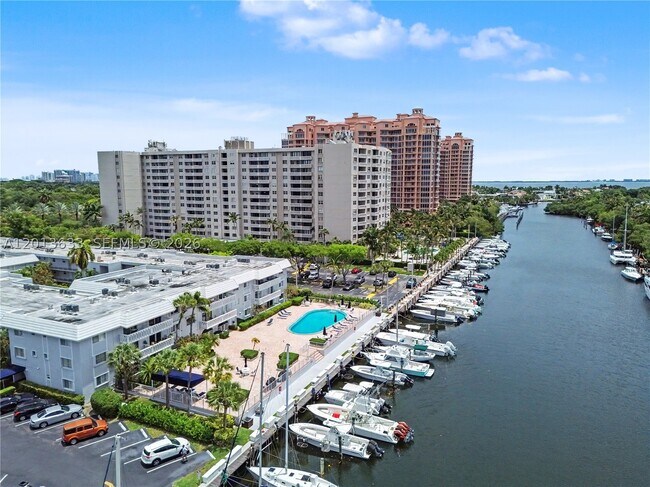 Photo - 100 Edgewater Dr Unit 204