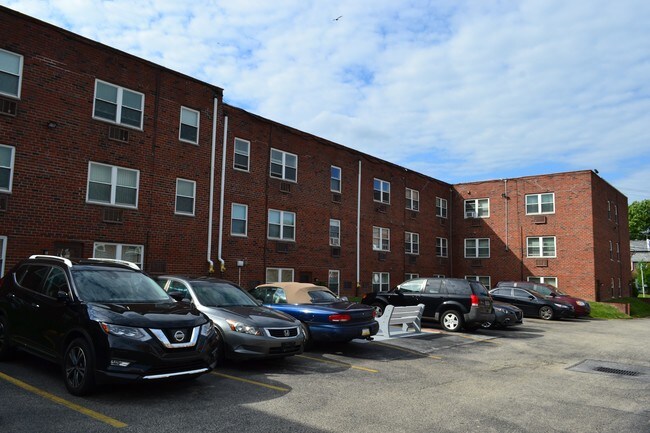 Haverford Manor