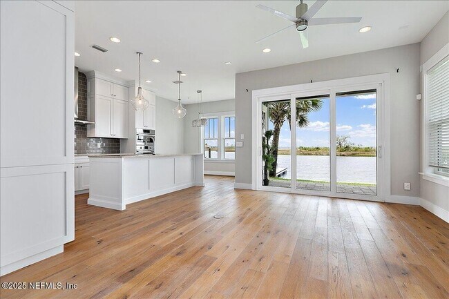 Photo - 2260 Beach Blvd