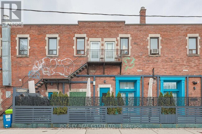 Photo - 413 Crawford St