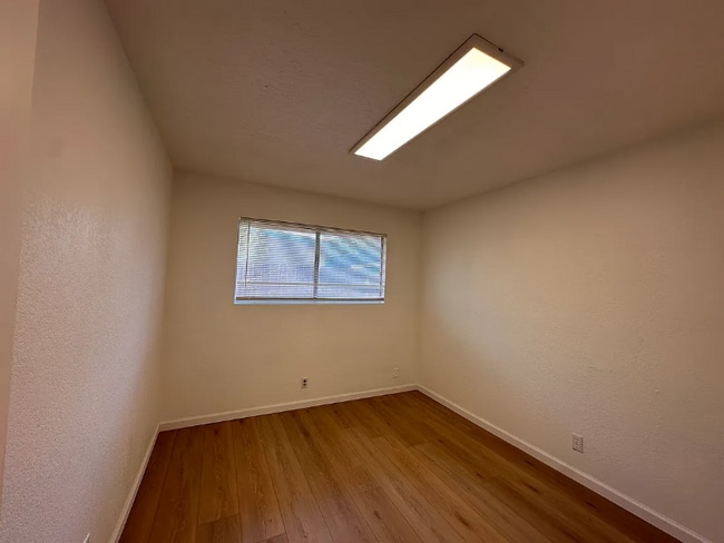 Photo - 16260 Orange St Unidad B