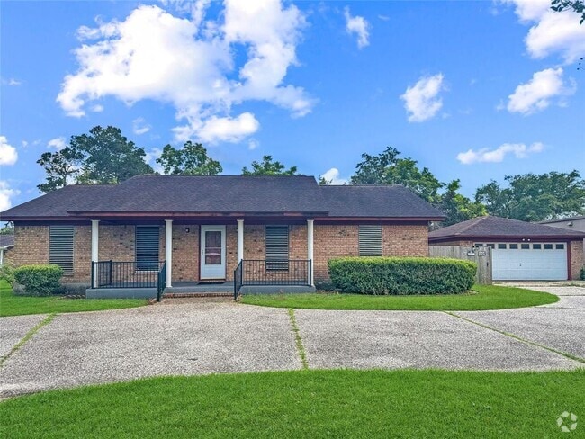 Building Photo - 7401 Hwy 6 Rental