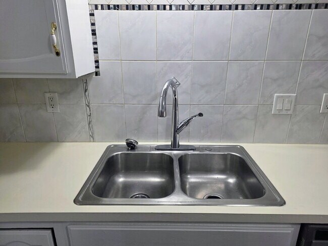Photo - 1100 50th St Unit 1102