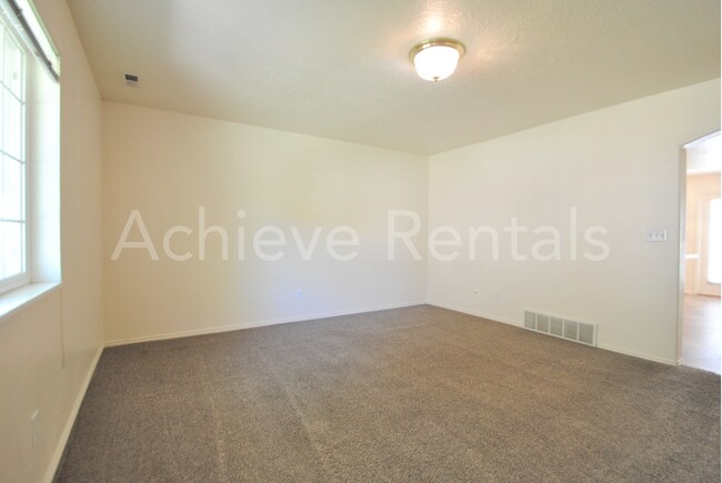 Photo - Yorkshire Village Townhome | Clubhouse & Basketball Court