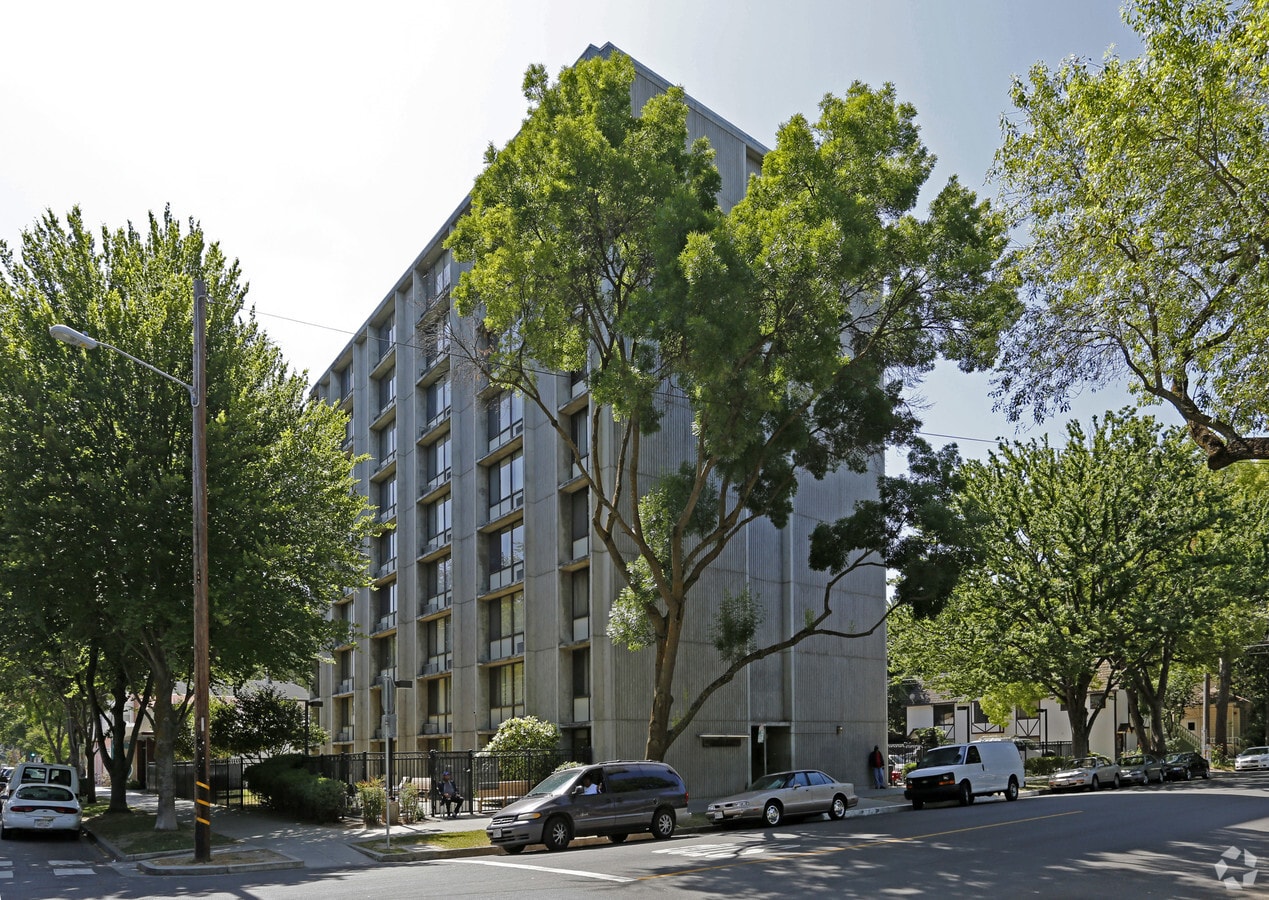 Photo - Sierra Vista Apartments