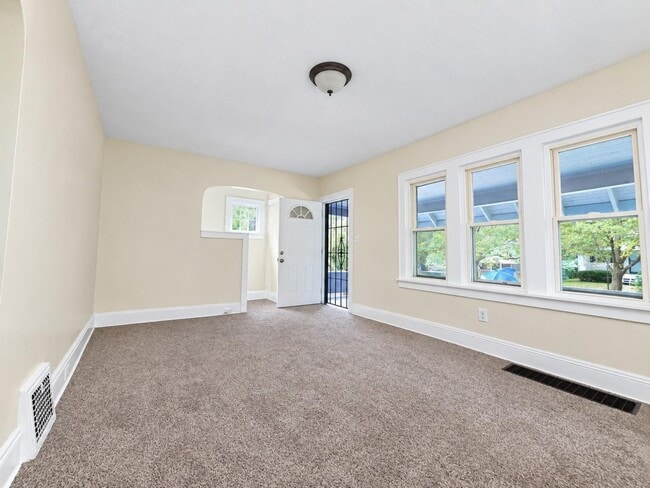 1280 Brandon Ave