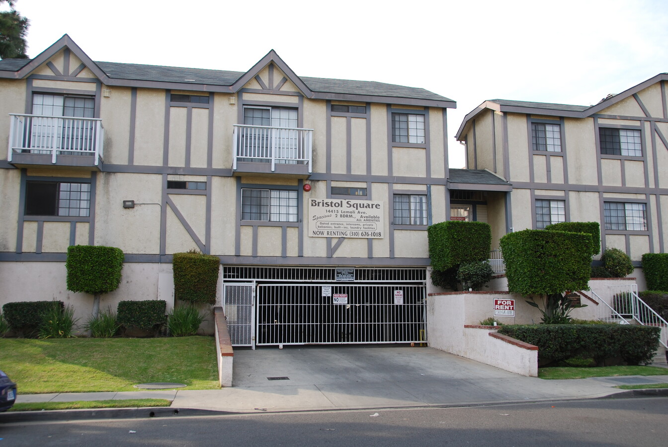 Photo - Bristol Square Apartments