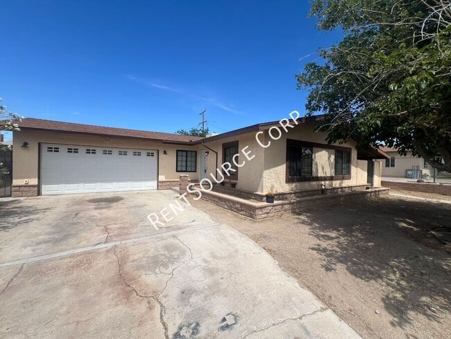 Building Photo - 36854 Hayward Ave