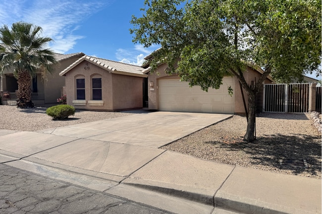 Photo - 3Bed/2Bath House in Avondale! Ready for Immediate Move-In! – RV GATE!