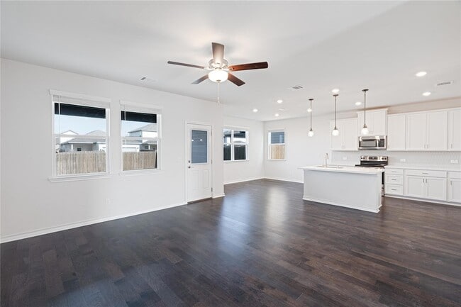 Photo - 316 Breccia Trl