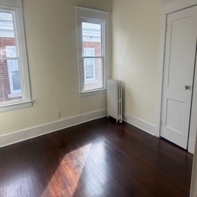 Photo - 182-184 Main St Unit 2nd Floor