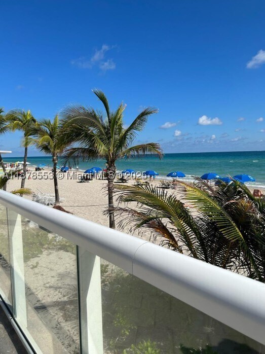 Building Photo - 2030 S Ocean Dr Unit 725