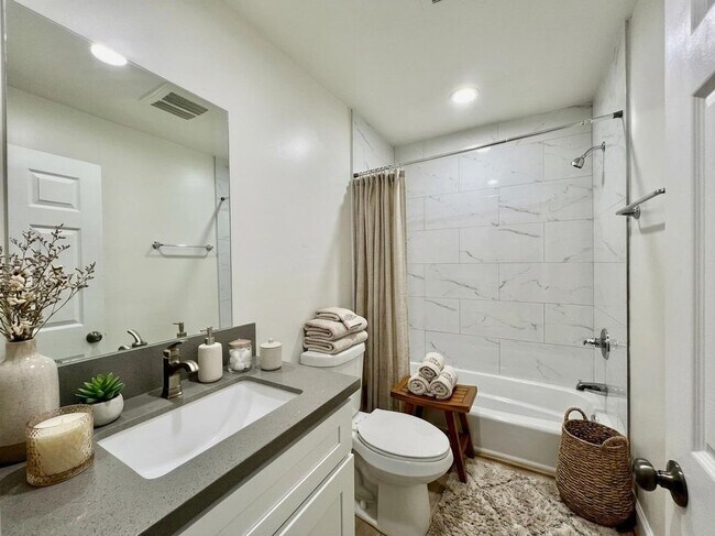 Photo - 1409 N Hobart Blvd Unidad 101