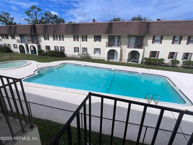 Building Photo - 1738 El Prado Rd Unit 8