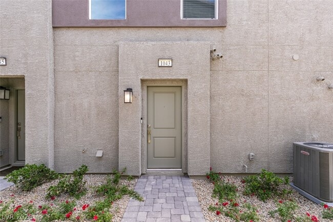 Photo - 639 Morbucks Ln