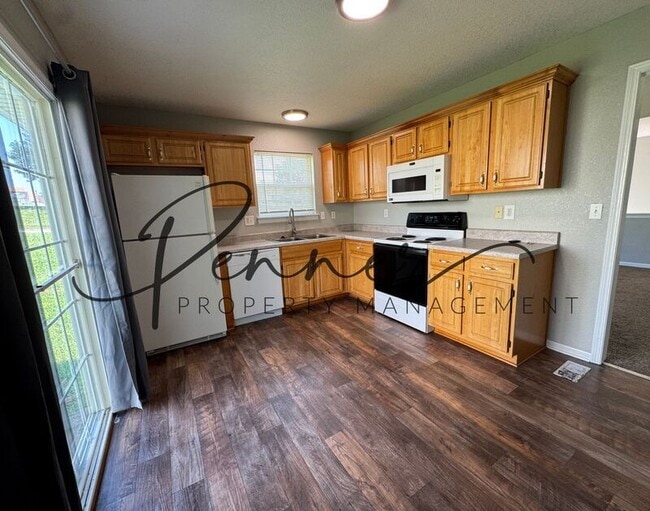 Photo - 1401 SE Henley Ct