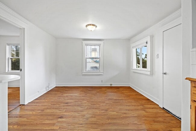 Photo - Great 2 bedroom 1 Bathroom ADU in the hear...