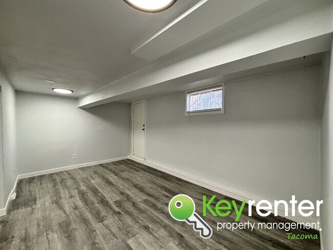 Photo - Cozy & Private 2Bed/1Bath Apartment with S...