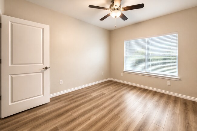 Photo - 3 Bed 2 bath New Management!!!