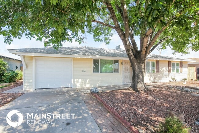 Building Photo - 2528 W Bloomfield Rd Rental