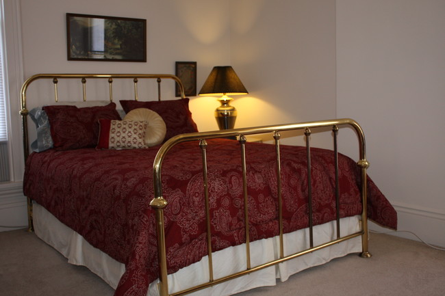 Bedroom - 301 W 2nd St Unit 4