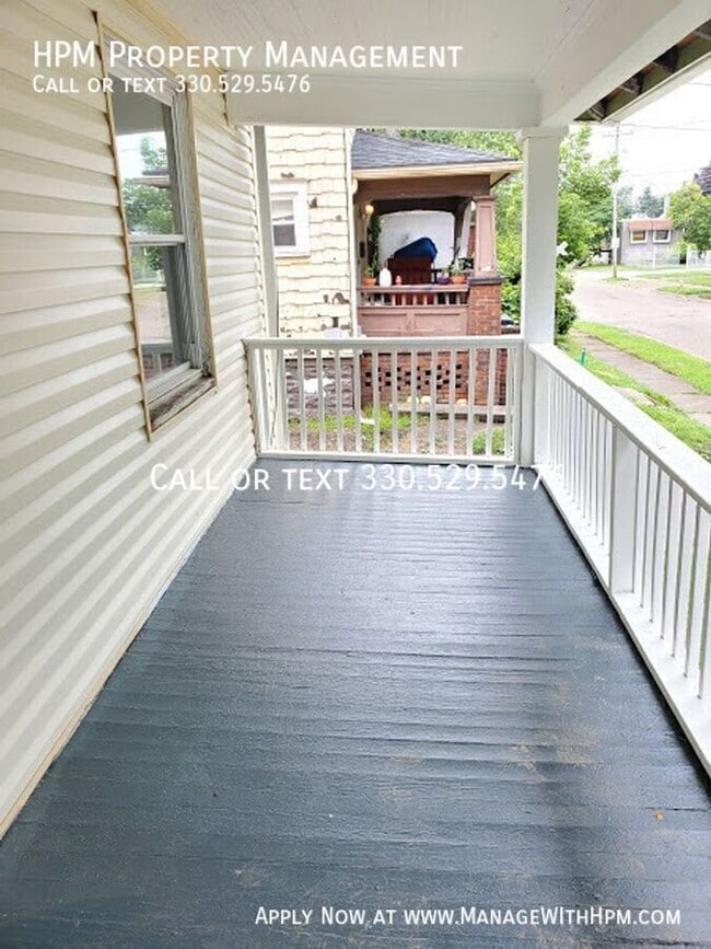 Photo - 394 Stanton Ave