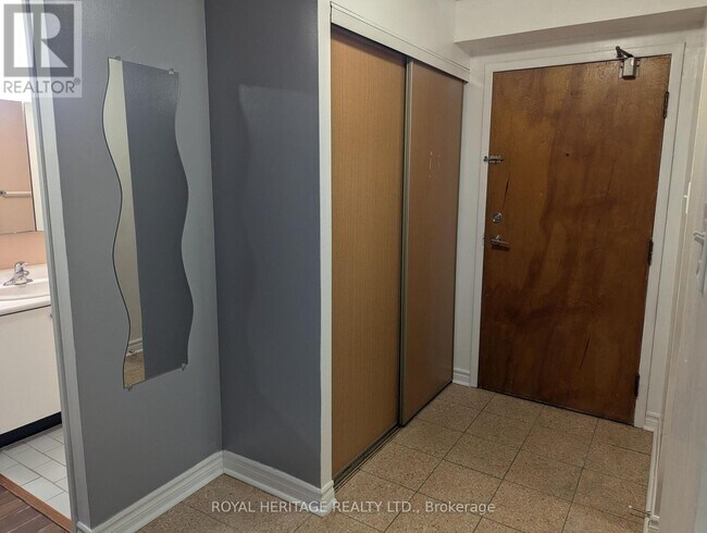 Photo - 3050 Ellesmere Rd Unit 509