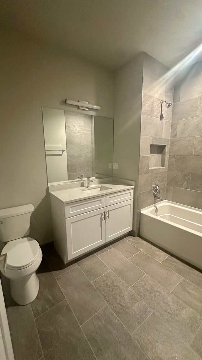 Photo - 2807 S Halsted St Unit 309
