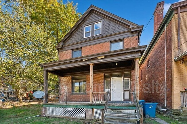 Building Photo - 1250 Blackadore Ave