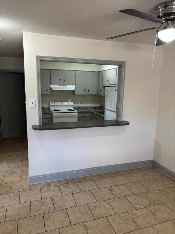Photo - 837 N 6th St Apartment Unit 5