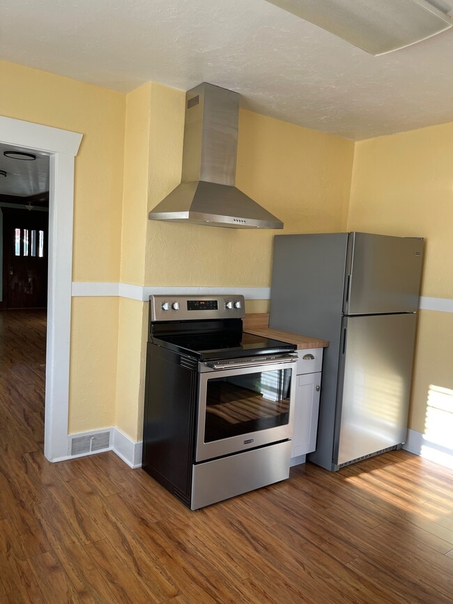 Photo - 640 S 4th Ave Unit Top