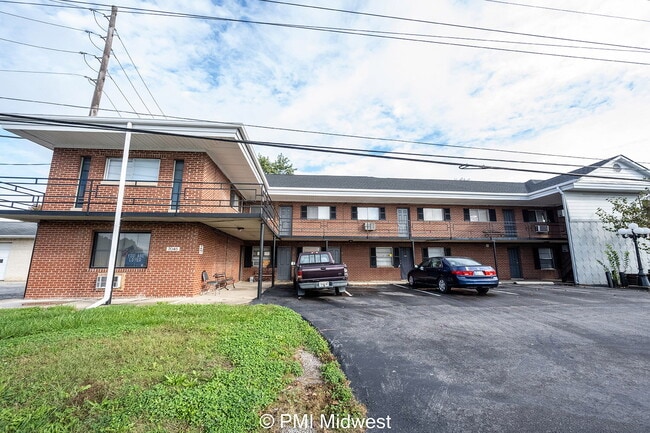 Photo - "Charming 2-Bedroom Apartment in Avon - Co... Unit 12