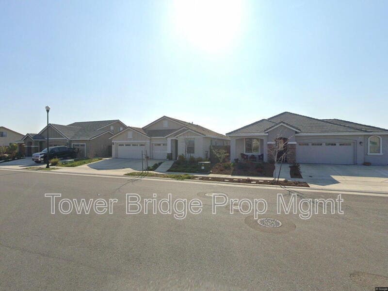 Photo - 1217 Makeway St