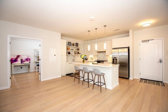 Photo - 45 W 3rd St Unit 323