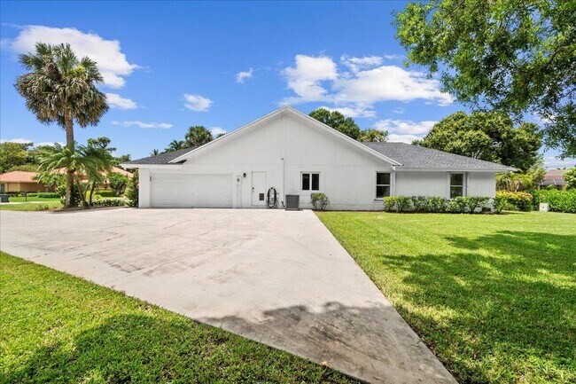 Photo - 15575 Woodmar Ct