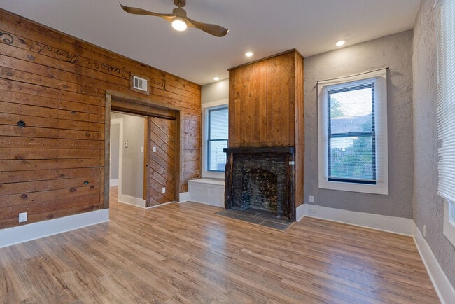 Photo - 2511 N Flores St