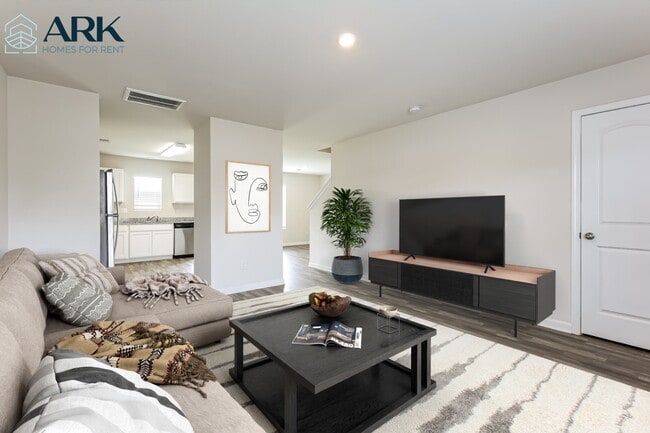 Photo - 514 Spring Ln