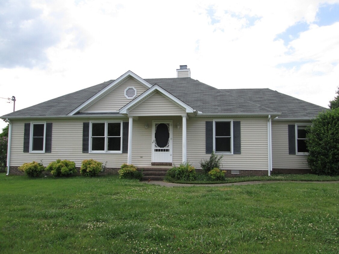 Barfield Area 3 bed 2 bath with a backyard - Barfield Area 3 bed 2 bath with a backyard