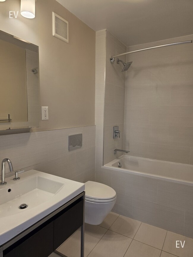 Photo - 80 North Moore-ev4N Unit ev4N