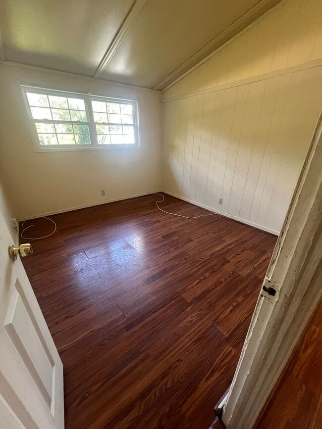 Photo - 520 W Main St