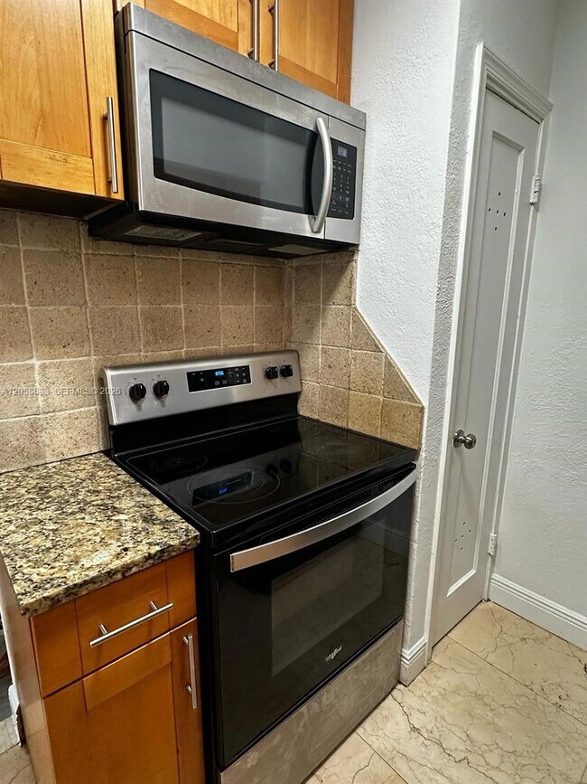 Photo - 903 NE 111th St Unit 903